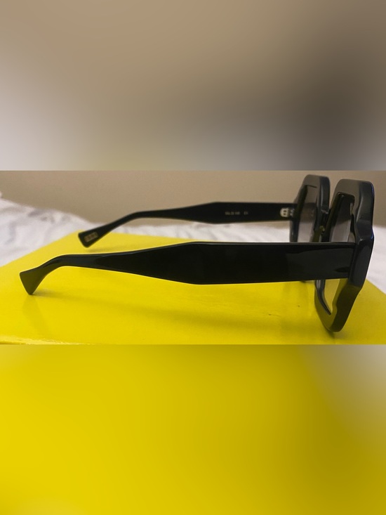 Women’s Black Octagon Frame Sunglasses main image 4